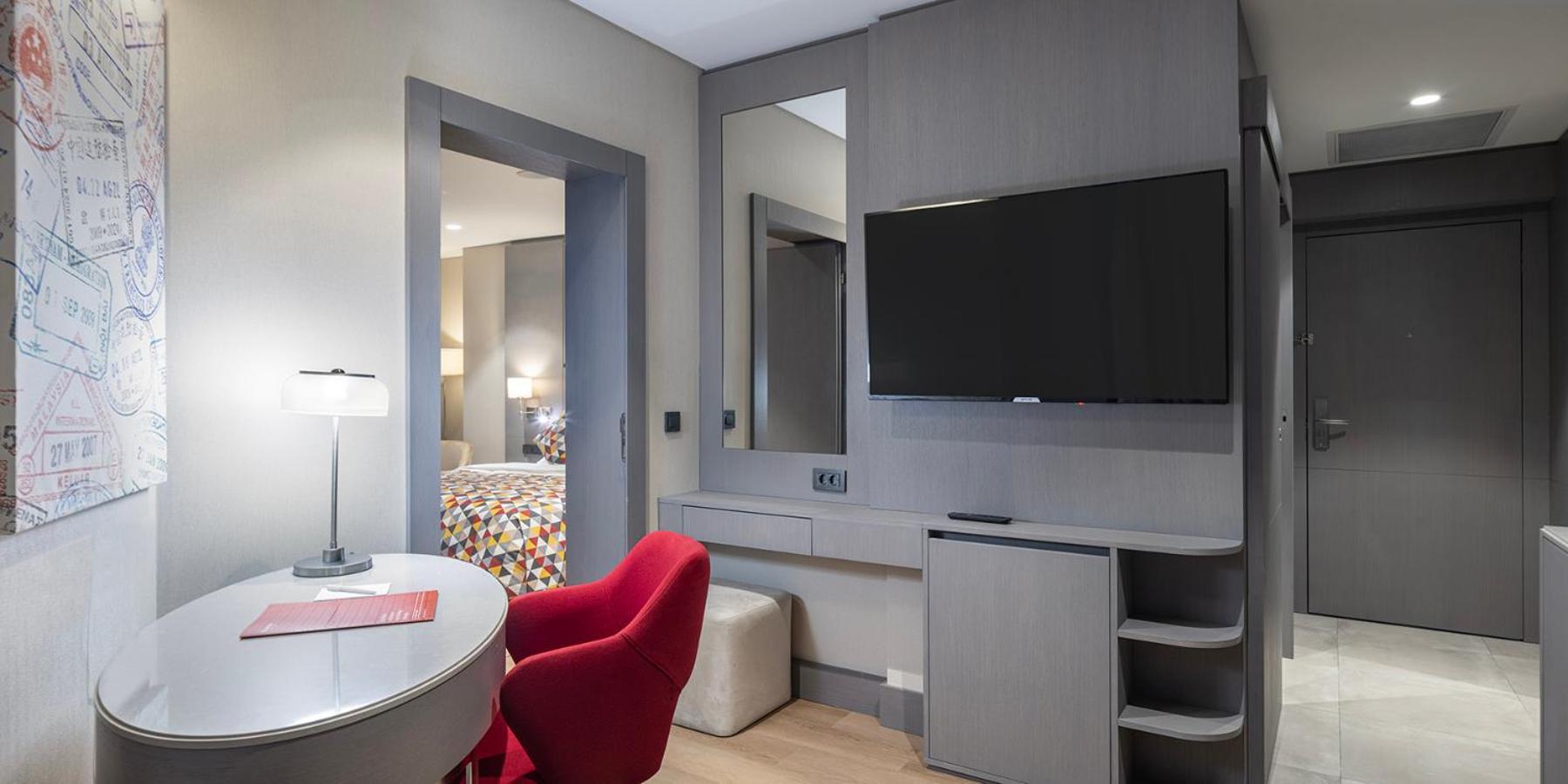 Ramada Plaza By Wyndham Batumi & Casino Hotel Ngoại thất bức ảnh A room at the hotel